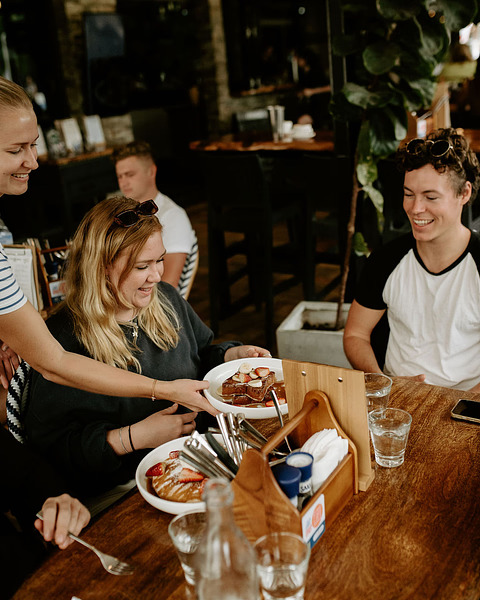 Sidewalk Cafe - Airlie Beach|About